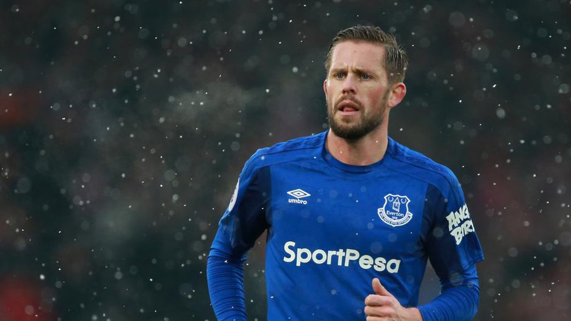 Kaiyun官方登录入口-英超冲刺无限：悬念、精彩持续升温！，英超 满场