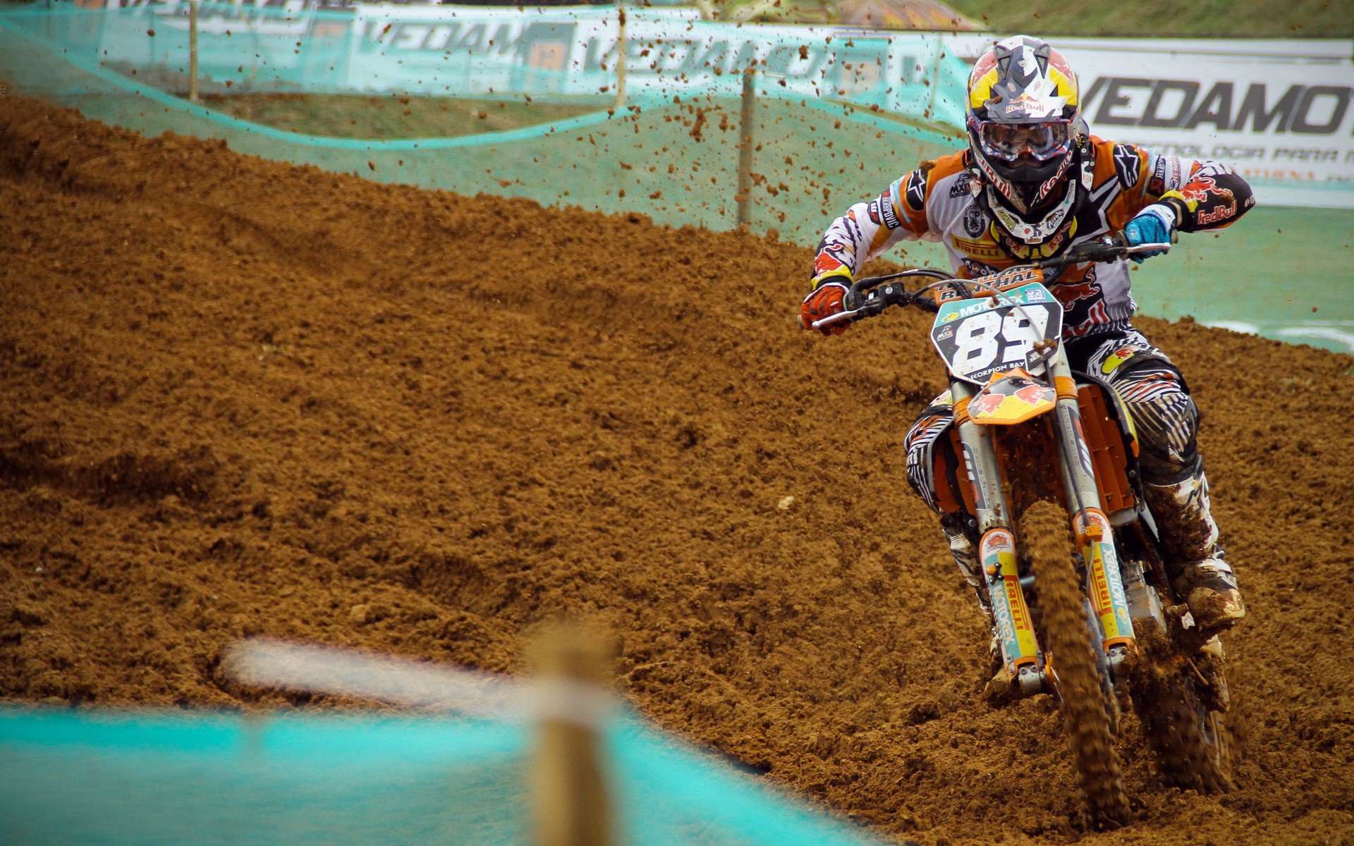 皇马反击战术效率惊人，连续十场保持零封，皇马经典反击视频